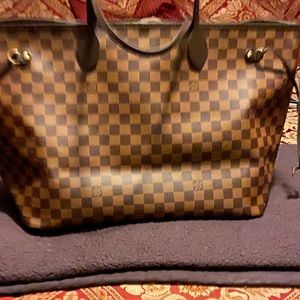 ❌🔴❗️SOLD❌Lv neverfull purse